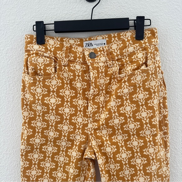 Zara Yellow Pattern Pants Trousers Fun Trendy size 2 - Picture 2 of 8